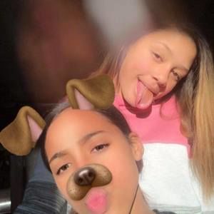 Meet your Posher, Amira